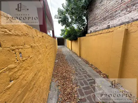 Depto Tipo Casa en Alquiler con 2 cocheras