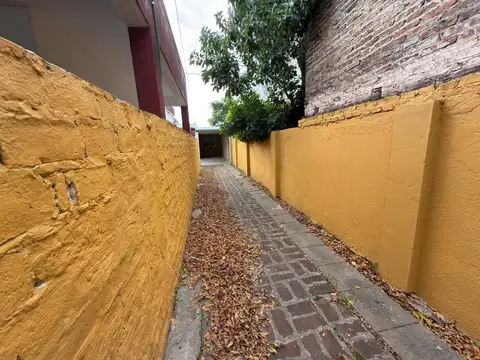 Depto Tipo Casa en Alquiler con 2 cocheras