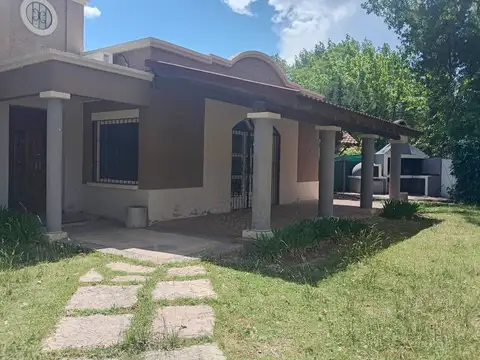 Casa 7 ambientes con 3 baños