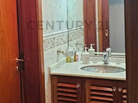 VENTA FLORENCIO VARELA DEPARTAMENTO 3 AMB 140M2 C/BALCON y TERRAZA- FINANCIACION