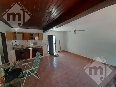 Depto Tipo Casa en Venta de 3 ambientes