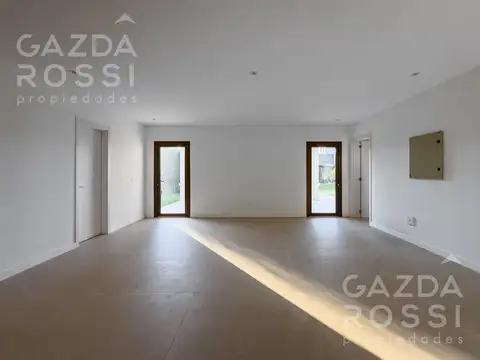 Casa 6 ambientes con 4 baños