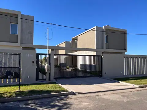 VENTA - DUPLEX 2 DORM EN COMPLEJO CERRADO A ESTRENAR- CALLE 139 y 505 -  DON CARLOS - LA PLATA