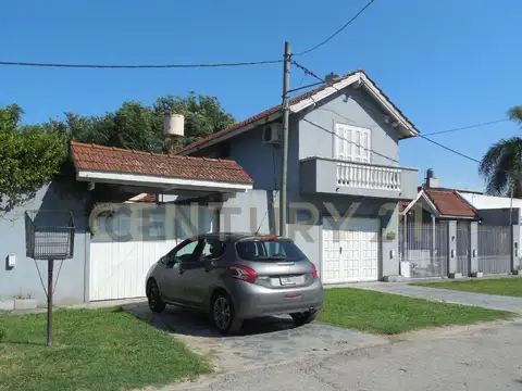 Casa reciclada a nueva en Ringuelet - APTO BANCO -