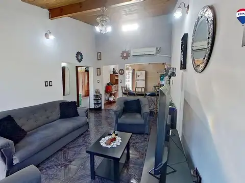 VENTA CASA GONZALEZ CATAN 4 AMB  PATIO PERMUTA