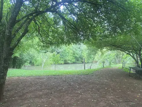 Vendo Impresionante Granja Pesque y Pague en Posadas MNES