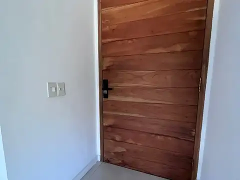 Casa 5 ambientes con 4 baños