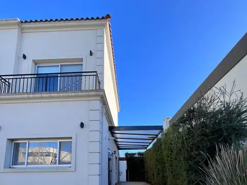 Casa en Venta en Otros barrios de Nordelta, USD 420.000