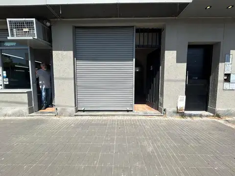 Local en alquiler en  zona sur apto oficina deposito emprendimiento multiuso