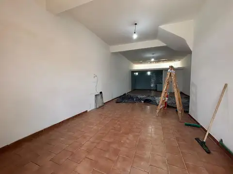 Local en Alquiler 50 años