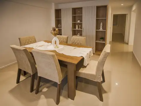 En Venta 2 ambientes c/dependencias - Punta Iglesias
