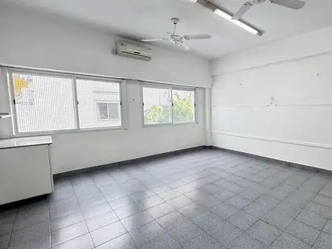 Local Comercial en alquiler - 3 Plantas - Nuñez