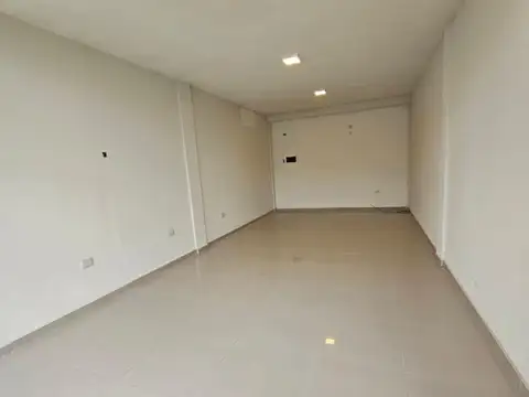 Local en Alquiler en Yerba Buena, $ 300.000