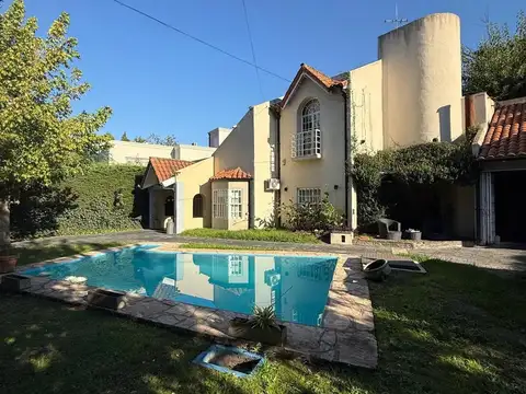 De La Cueca 2800