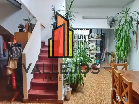 Depto Tipo Casa en Venta con 1 cocheras