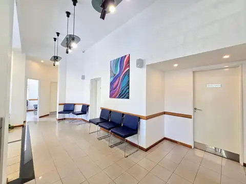 Local en Alquiler en Villa Sarmiento, $ 3.600.000