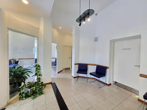 Local en Alquiler en Ramos Mejía - Excelente Ubicación