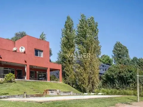 Casa en Venta en Costa Esmeralda, USD 430.000
