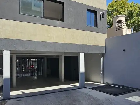 Casa 4 ambientes con 4 baños