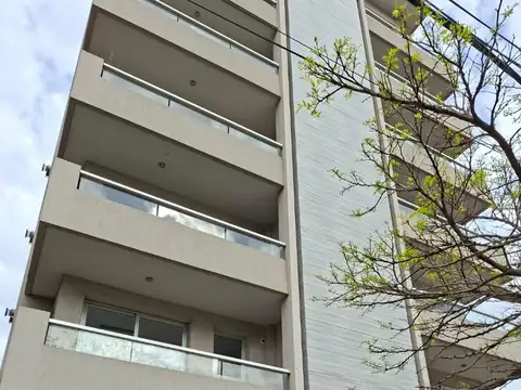 DEPARTAMENTO DE 2 AMBIENTES EN ITUZAINGO NORTE