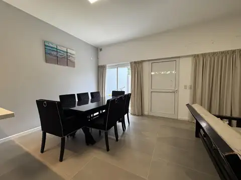 Casa en Venta en Oliveros, USD 230.000
