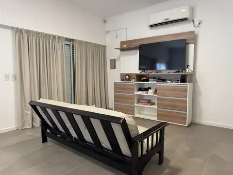 Casa 4 ambientes con 4 baños
