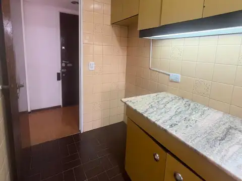 Departamento en Alquiler en Balvanera, $ 800.000