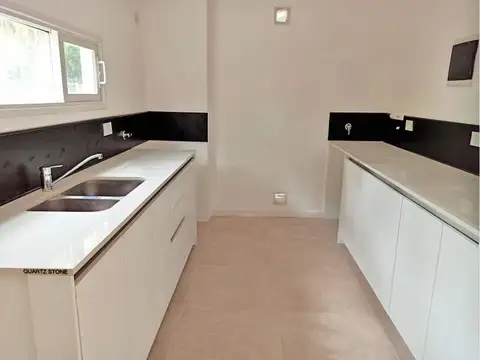 Depto Tipo Casa 3 ambientes con 1 baño