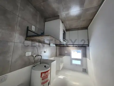 VENTA CASEROS CENTRO 3AMB  POZO FINANCIA DIRECTO!