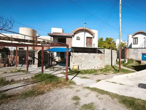 DUPLEX EN VENTA - B° 12 DE JUNIO OPORTUNIDAD