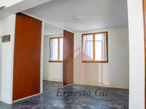 Casa 2 ambientes con 1 baño