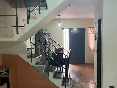 Depto Tipo Casa 4 ambientes con 1 baño
