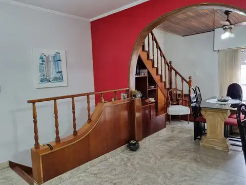 Depto Tipo Casa en Venta de 4 dormitorios