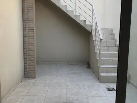 Depto Tipo Casa en Venta de 4 dormitorios