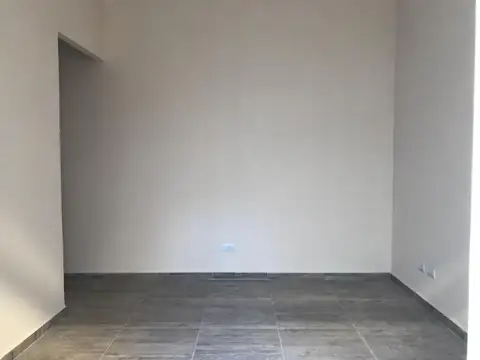 Depto Tipo Casa 5 ambientes con 2 baños