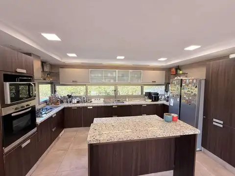 CASA EN VENTA B PRIVADO LA VACHERIE MAIPU MENDOZA