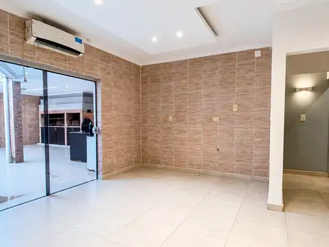 Casa en venta c/ cochera en Zona Norte