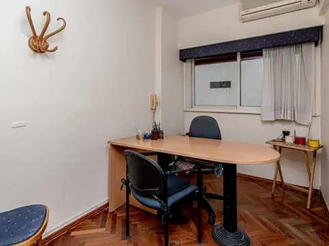 Oficina en Venta al Este