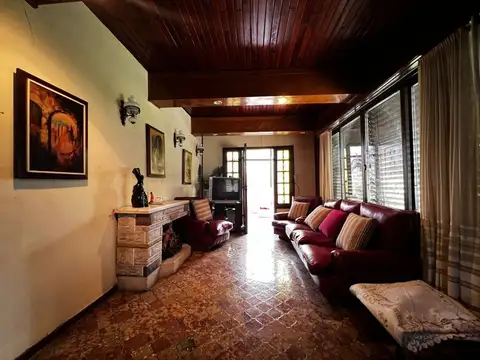 Casa en Venta en Valentín Alsina, USD 70.900