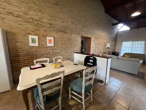 Casa en Alquiler de 3 dormitorios