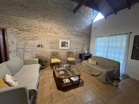 Casa En Barrio Montecarlo, Pilar 3 Ambientes