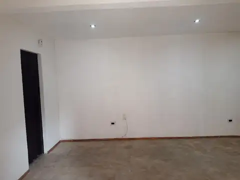 Casa 2 ambientes con 1 baño