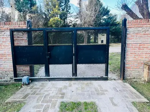 Casa en Venta en Francisco Alvarez, USD 88.000