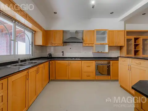 Casa en Alquiler al Oeste