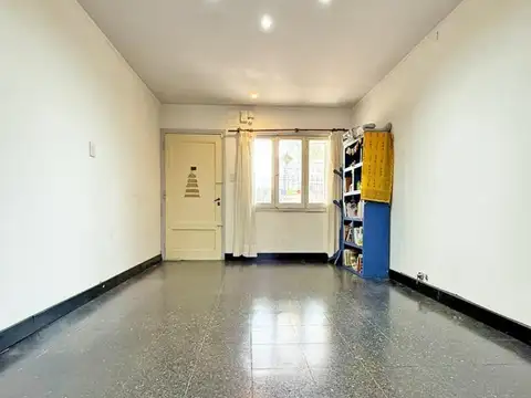 OPORTUNIDAD  CASA DE TRES DORMITORIOS EN ARROYITO!