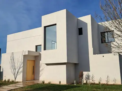 Casa en Venta al Noroeste