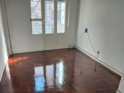 Hidalgo 300, Piso 1