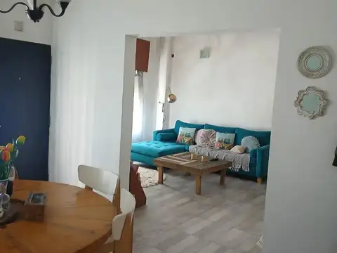 Casa 4 Ambientes c/Cochera + Jardín en Esteban Echeverría