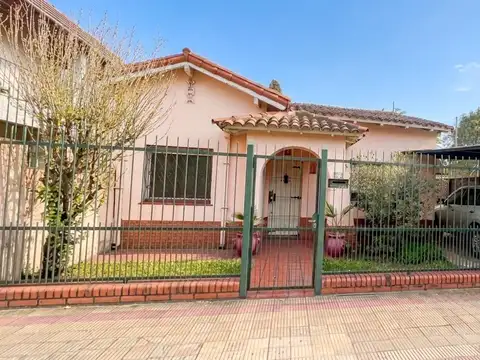 VENTA CASA 5 DORMITORIOS, JARDIN, PILETA, COCHERA EN VILLA ADELINA, SAN ISIDRO, GBA NORTE
