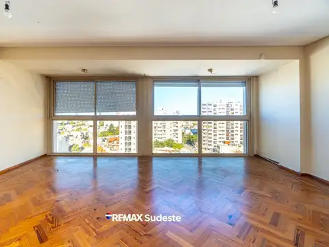 Departamento en Venta de 4 dormitorios